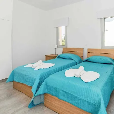 Demitrios Vine Пейя