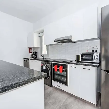 Вилла Demitrios Vine *